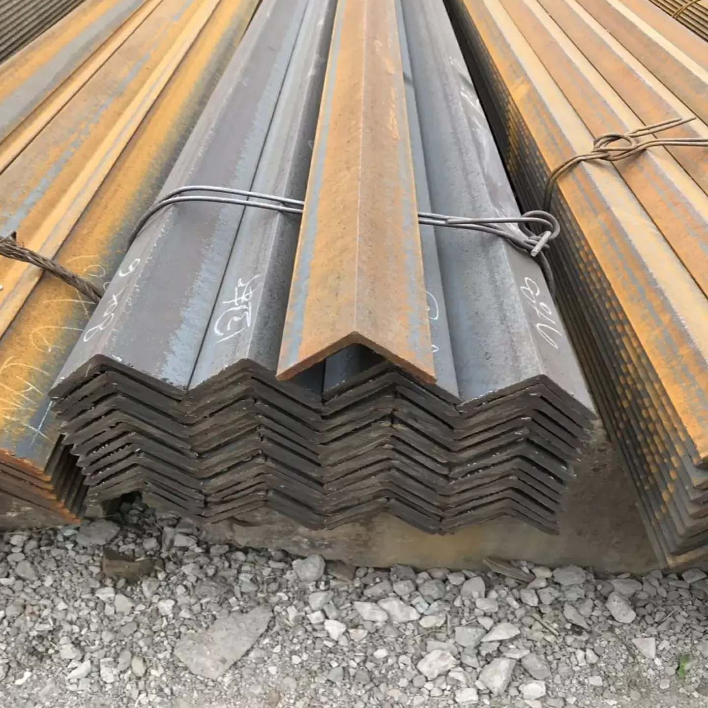 Q235 Q235b 22x3mm Carbon Steel Angle (4)